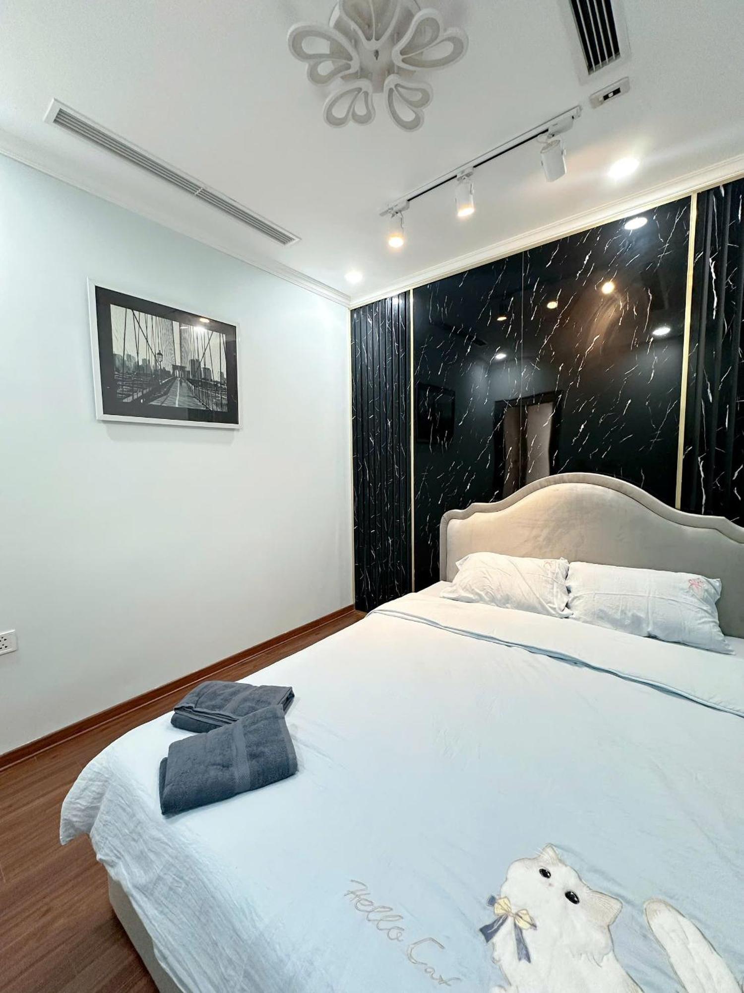 Ho 2 Phong Ngu Chung Cu Vinhomes Times Căn hộ