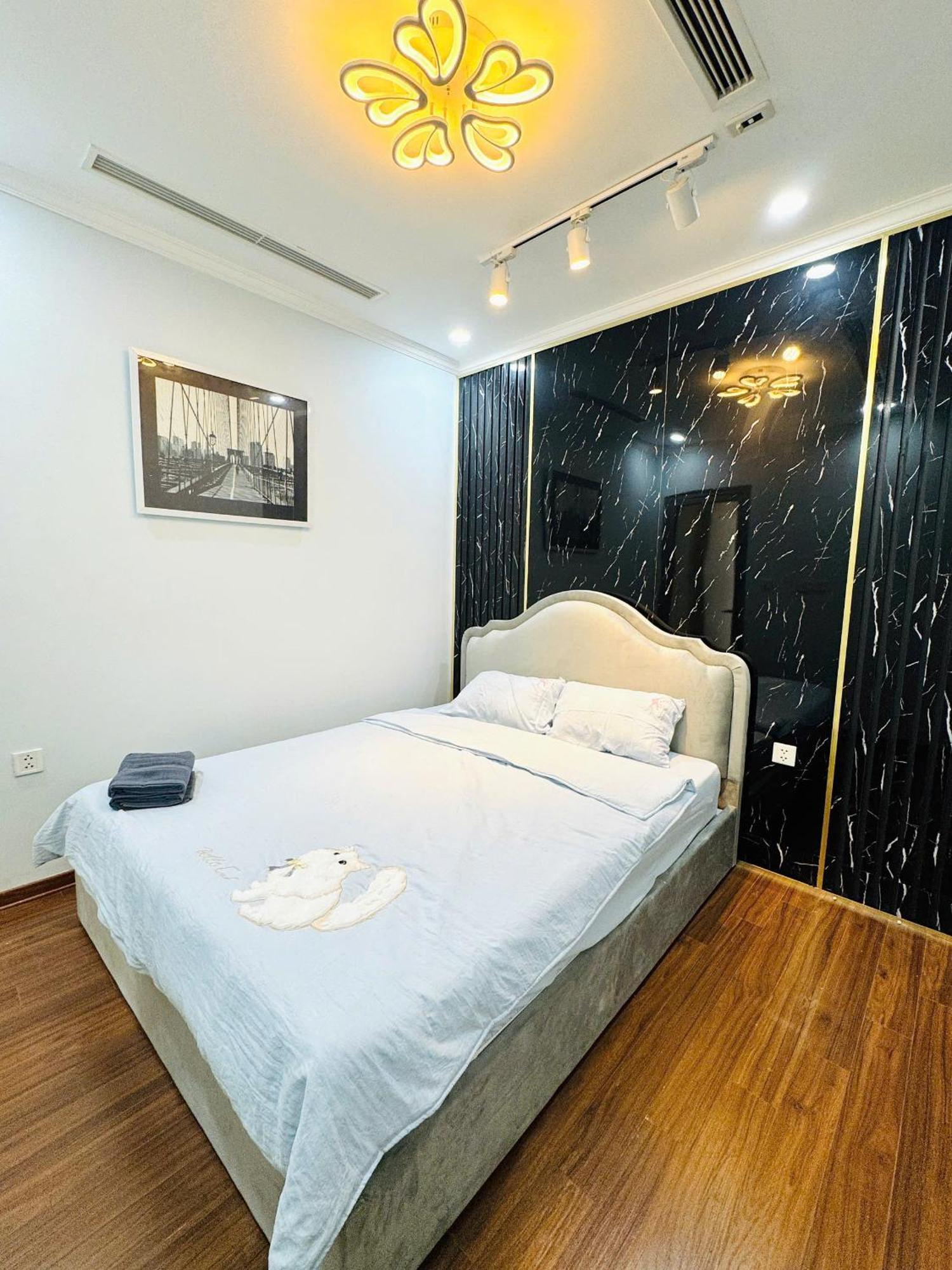 Ho 2 Phong Ngu Chung Cu Vinhomes Times Căn hộ