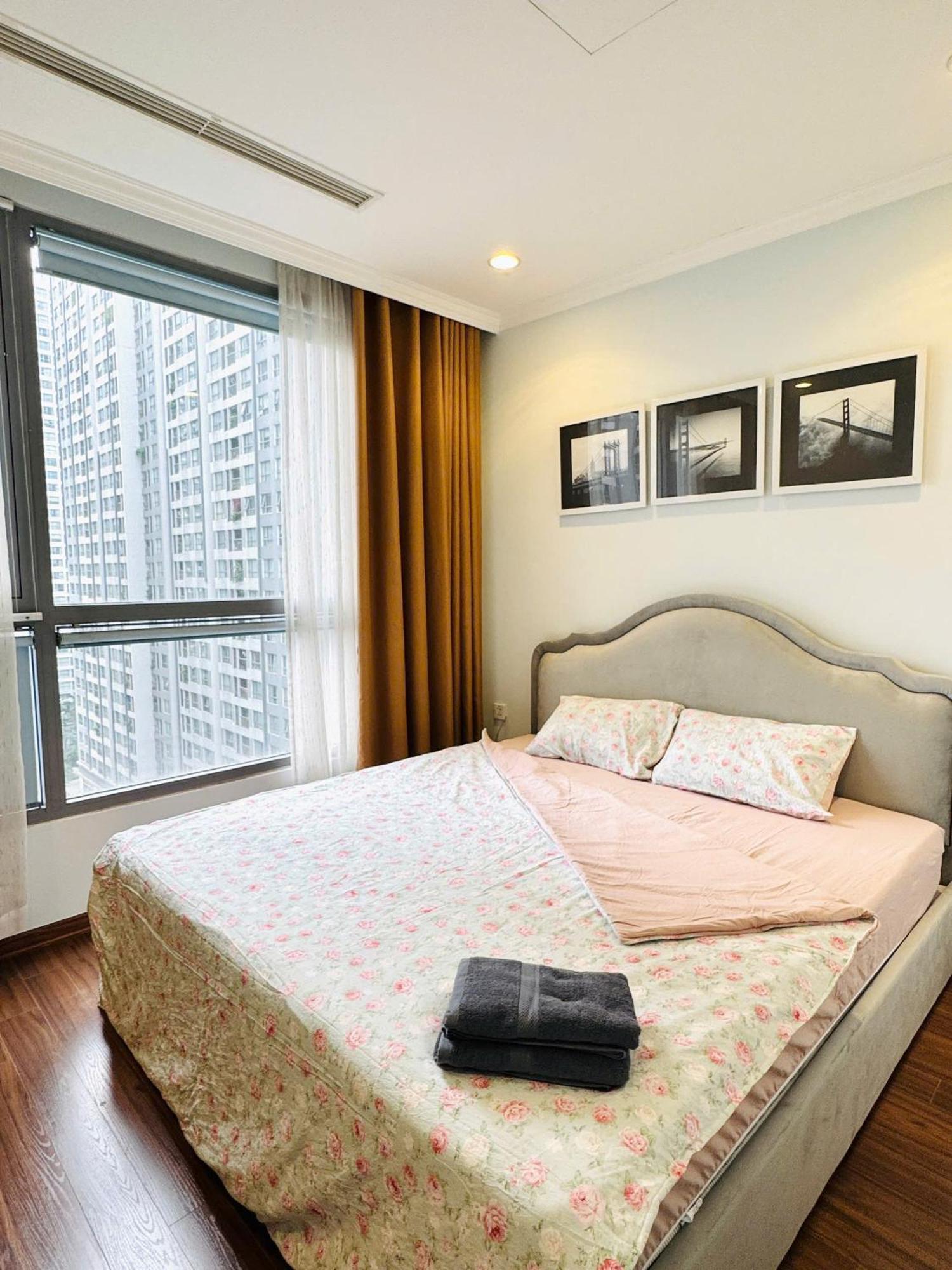Căn hộ Ho 2 Phong Ngu Chung Cu Vinhomes Times *