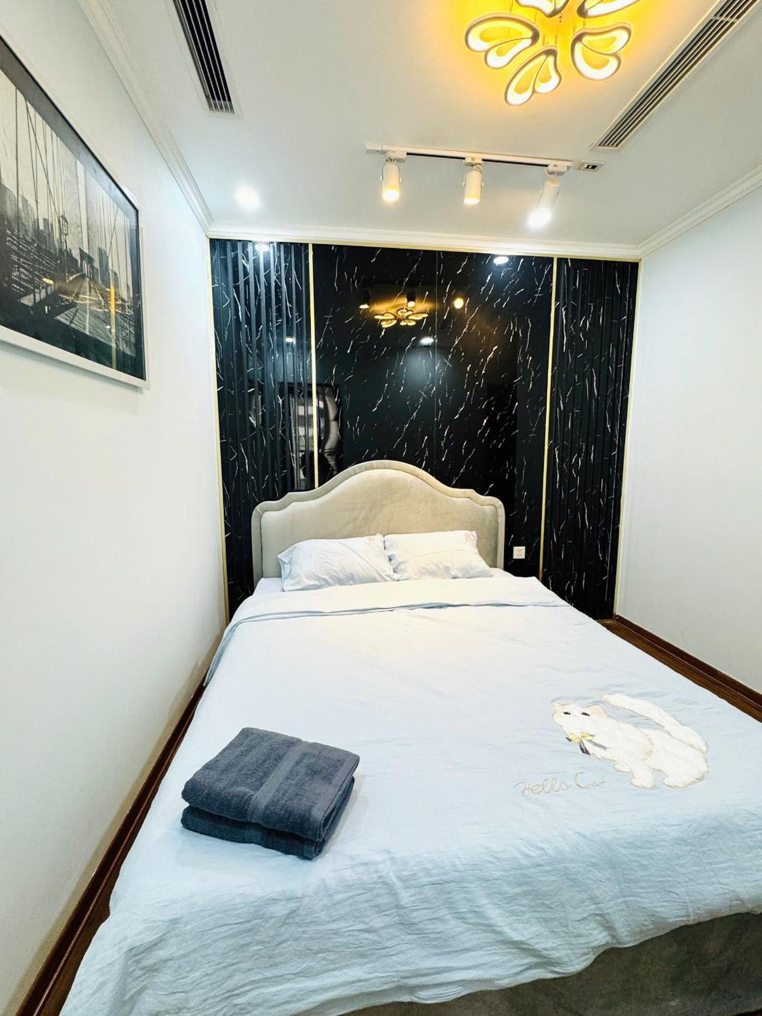 Ho 2 Phong Ngu Chung Cu Vinhomes Times Căn hộ *